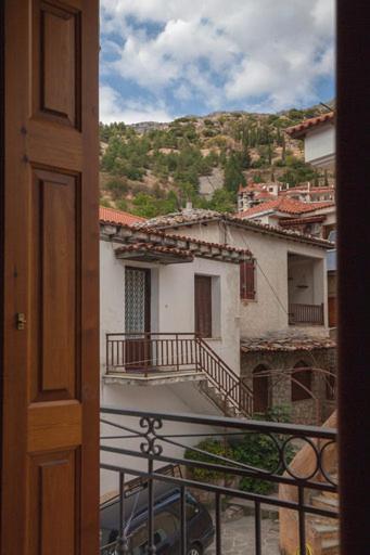 Odos Oneiron * Arachova