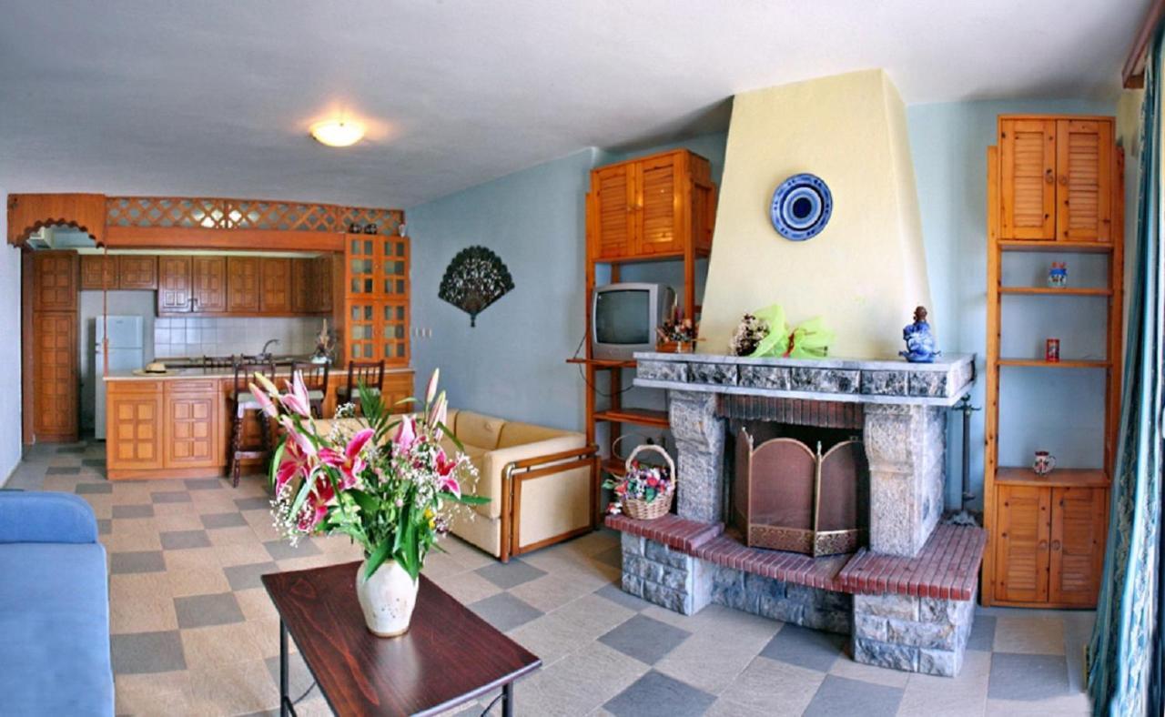 Pebble Aparthotel