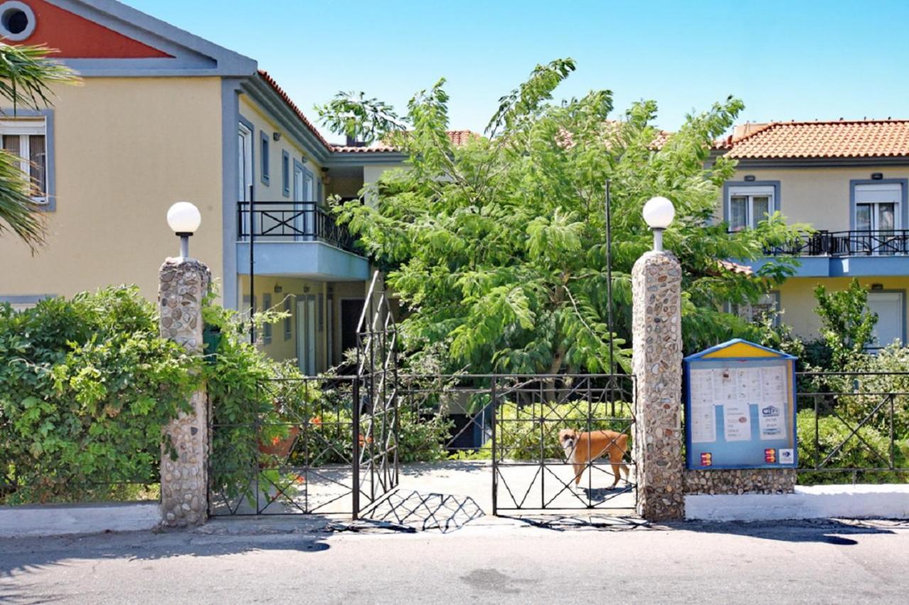 Aparthotel Pebble Plomari
