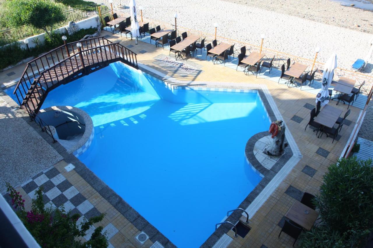 Aparthotel Pebble 2*