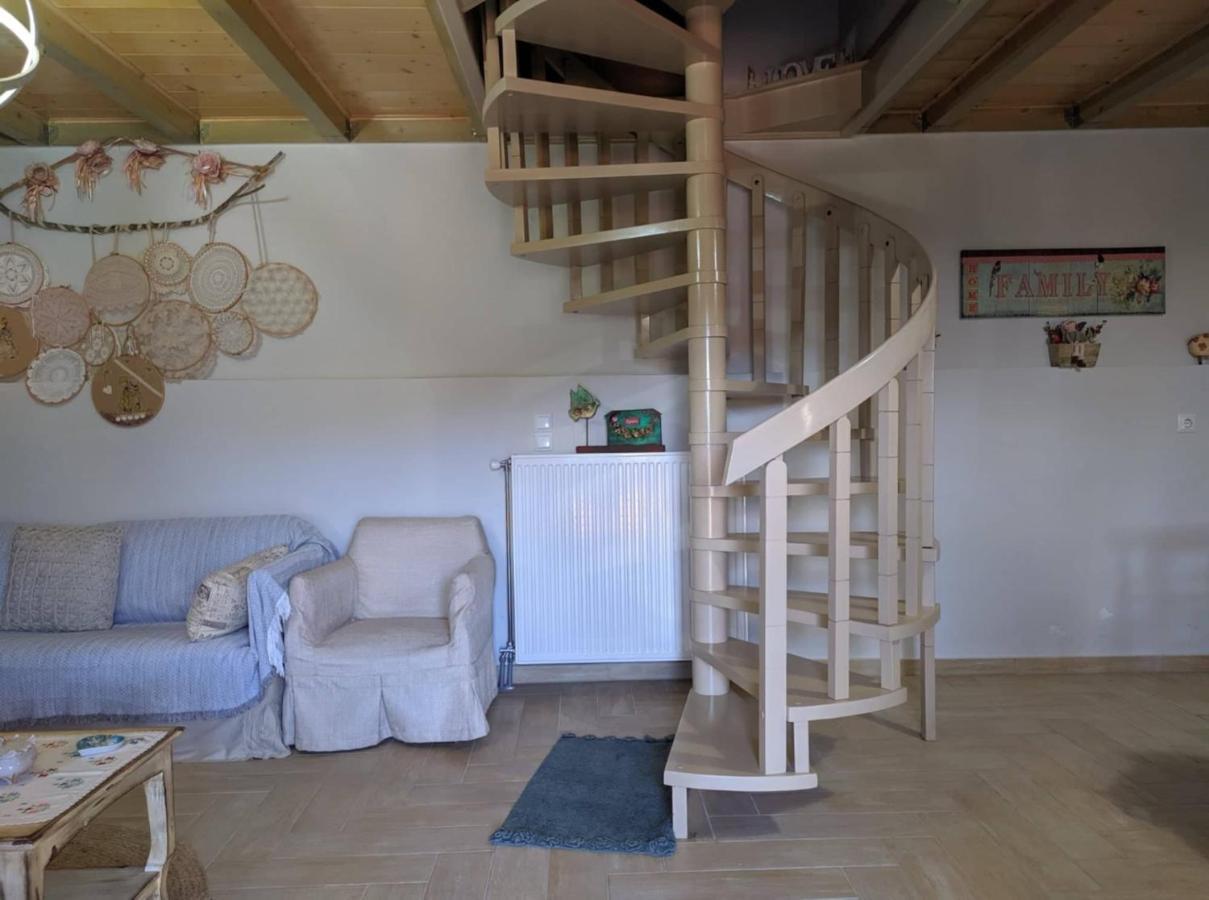 Petrameli Villa *