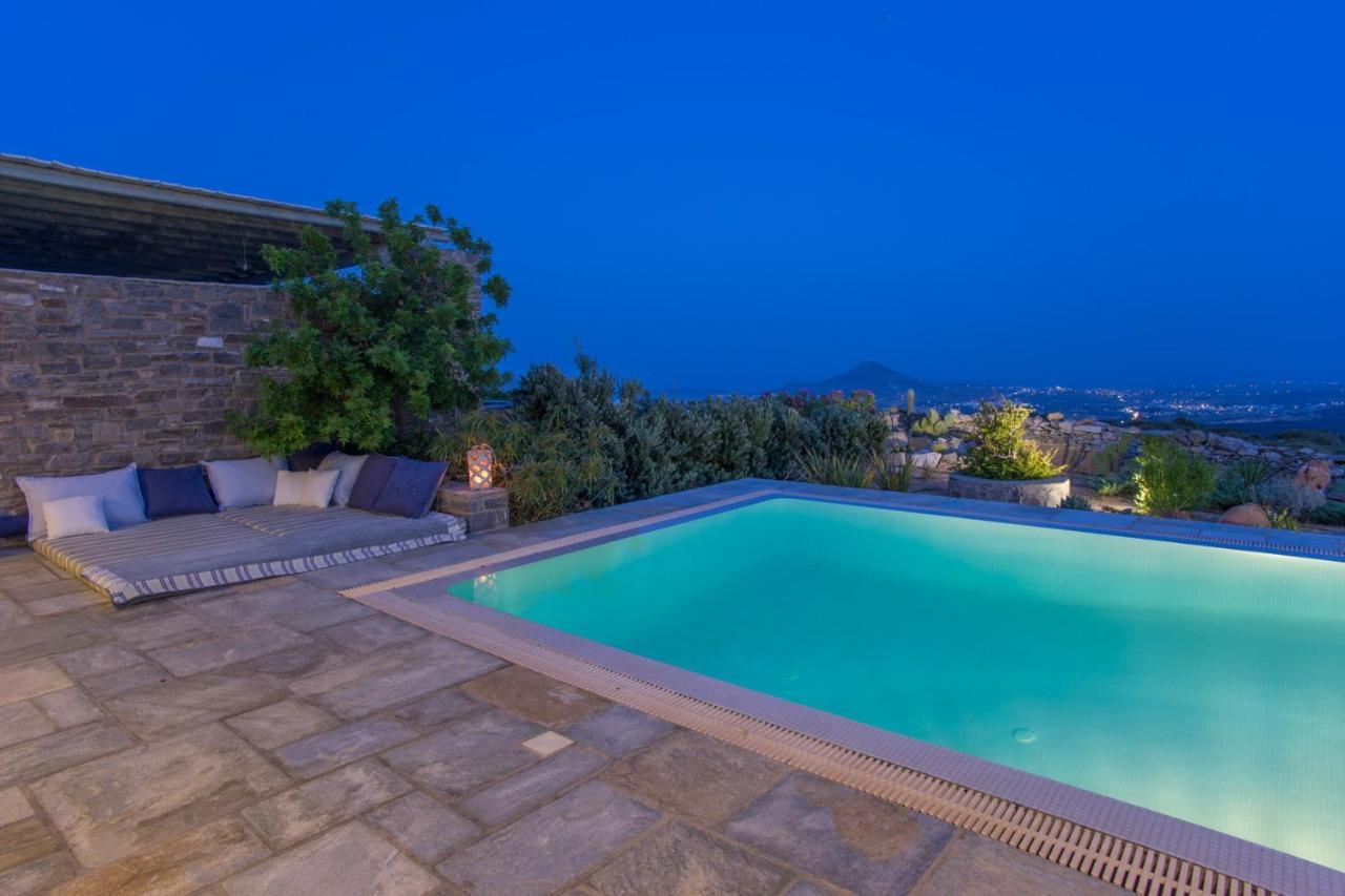 Joy With Private Pool, Close To Naoussa Villa
