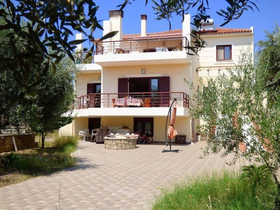 Holiday home Avia, House With Privillaged View, 100 Meters From The Sea Avia