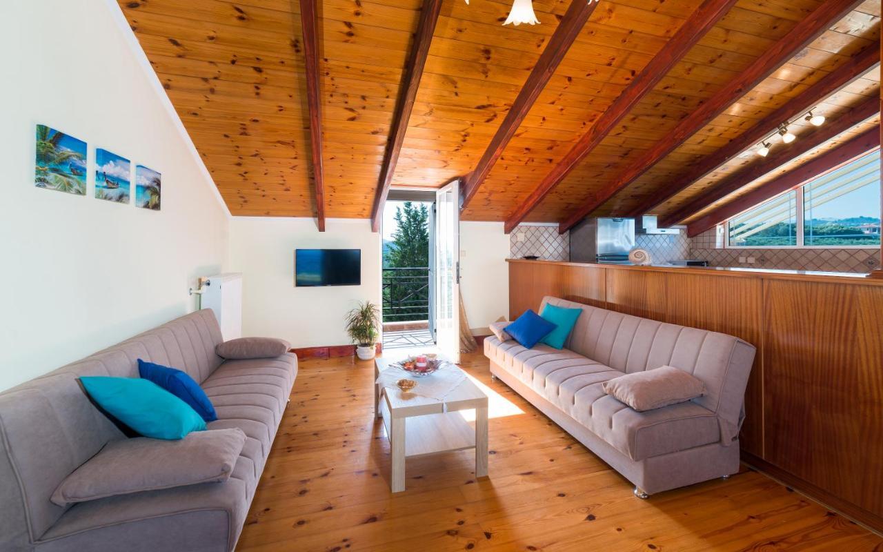 Soso's Sea View Apartment *