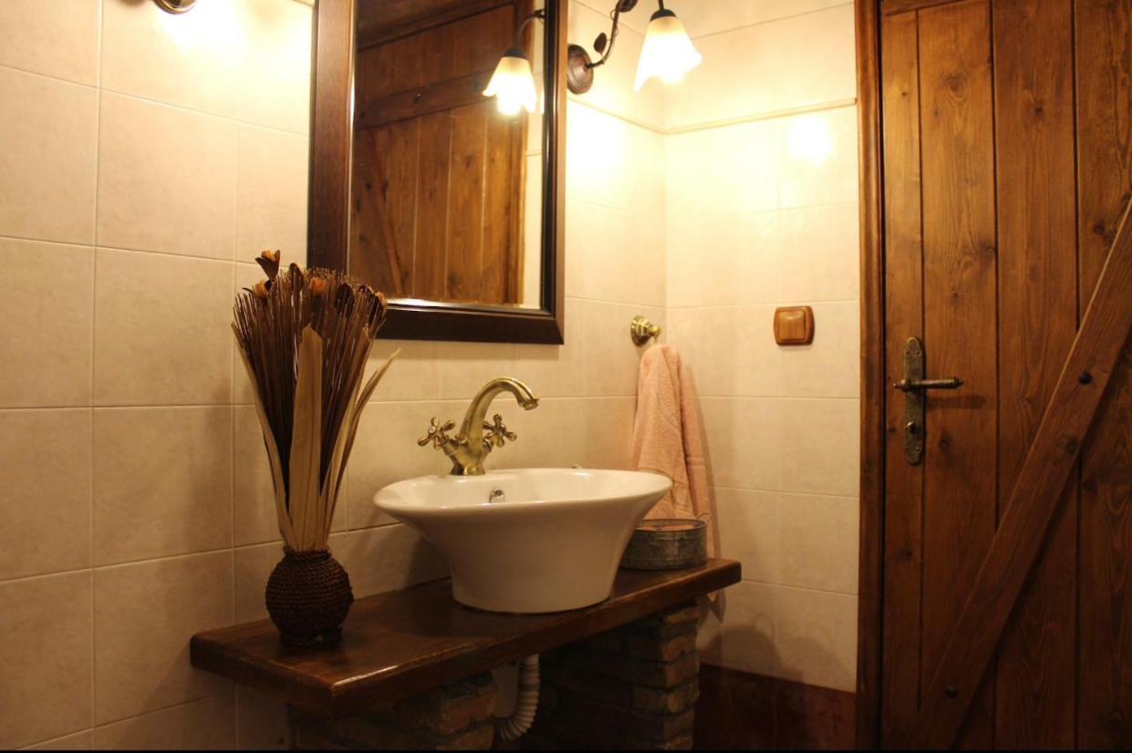 Katogi Stone House Country house