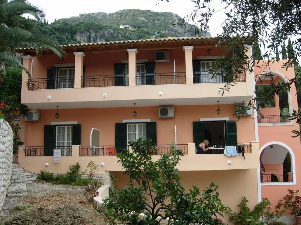 Rhea Complex Apartment