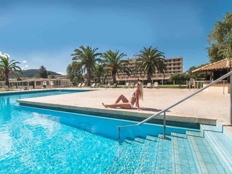 Hotel Messonghi