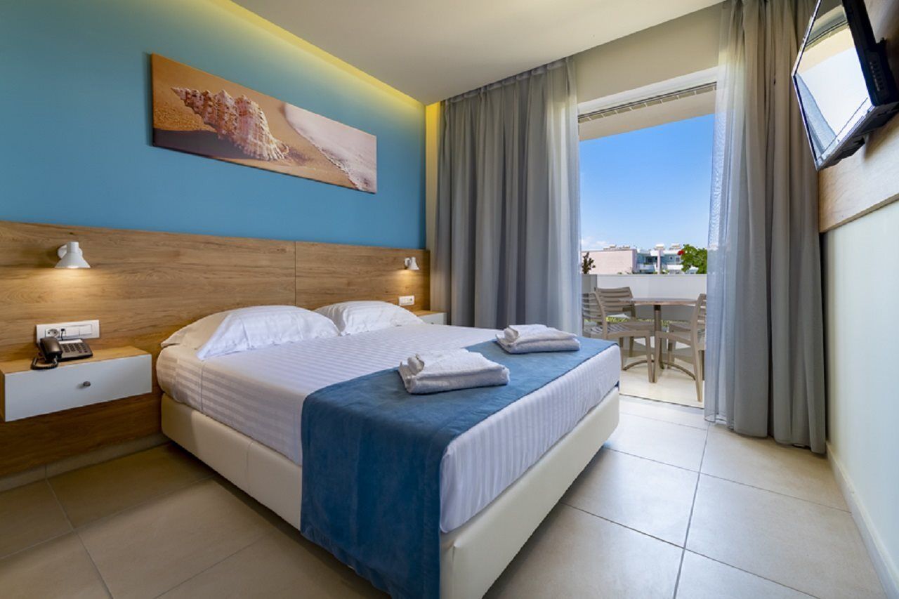 Hotel Sunny Days 3*