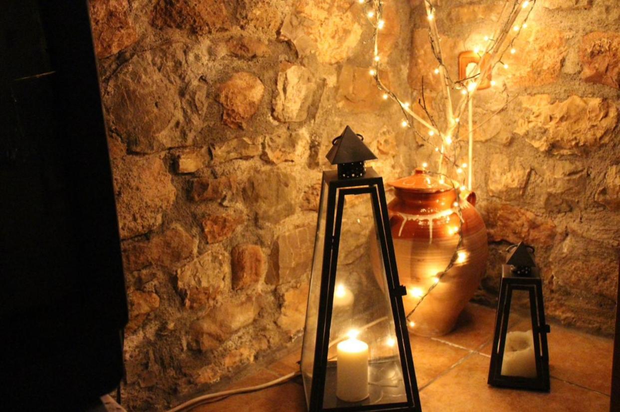 Katogi Stone House *