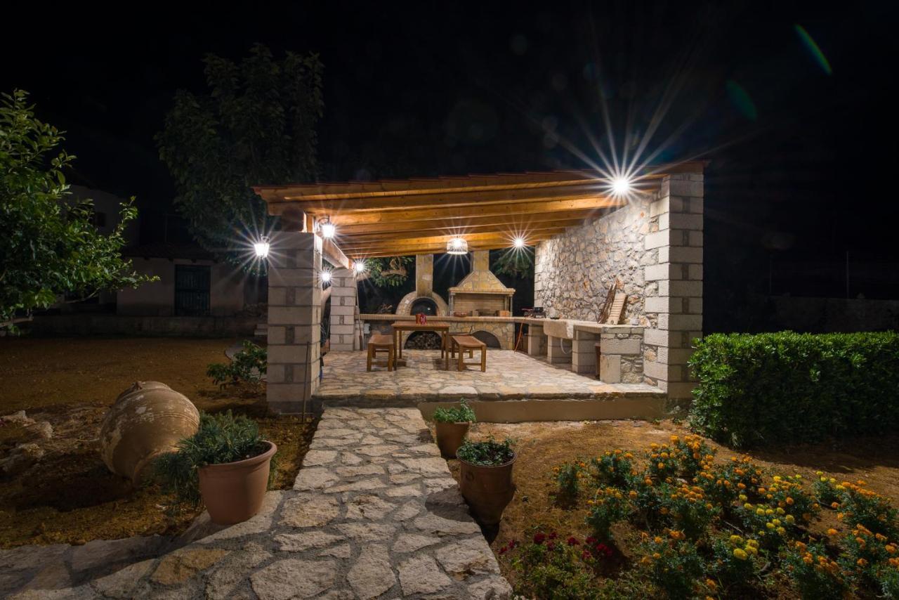 Koutalas Holiday home *