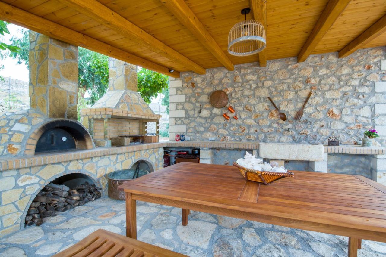 Koutalas Kokkino Chorio