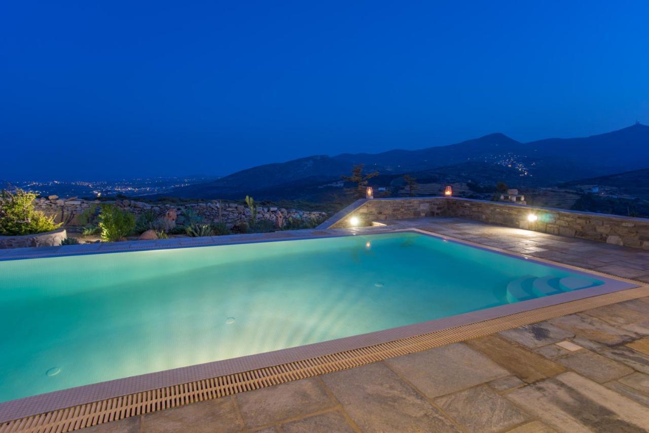 Joy With Private Pool, Close To Naoussa Villa *