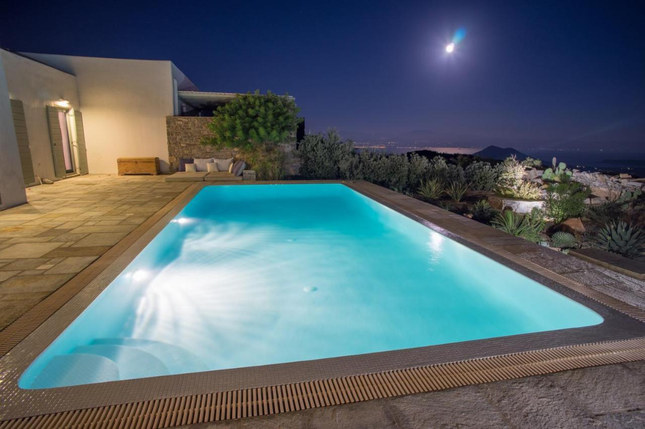 Joy With Private Pool, Close To Naoussa Villa *
