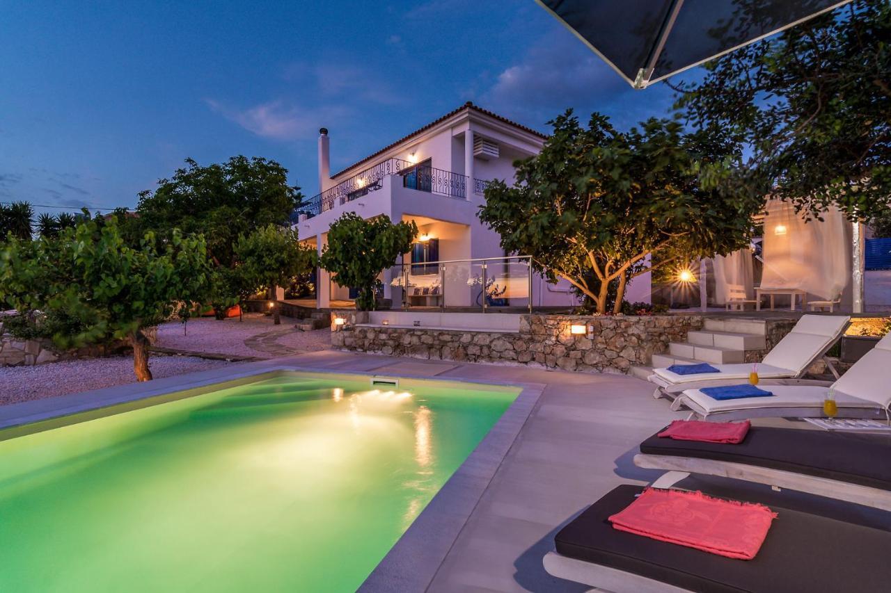 Villa Myrina With Sea View By Apokoronas-villas *