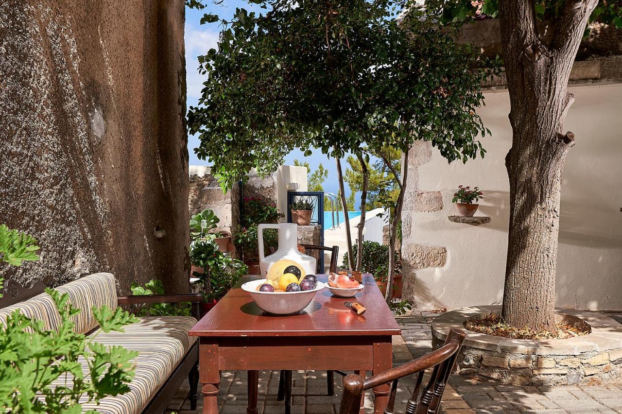 Philyra Villa