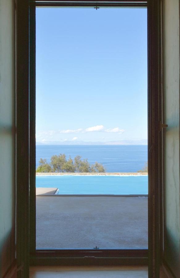 Eliza With A Swimming Pool And Sea View In The Area Of Otzia, On The Island Of Kea Holiday home Otzias