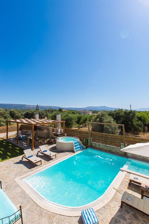 Aestas Residence, Refined Summer Retreat With Pool, By Thinkvilla Villa Prinos (Crete)
