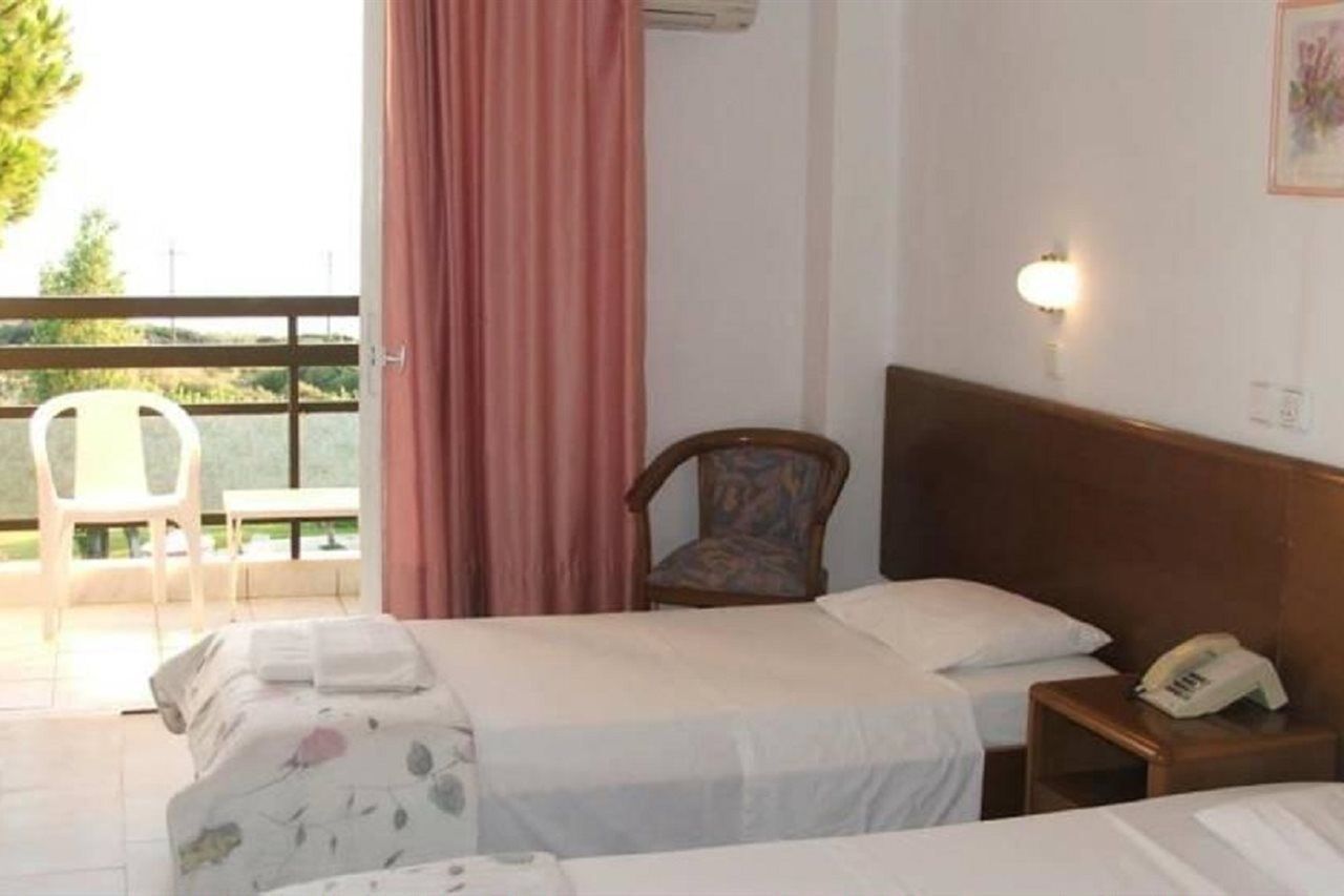 Irinna Hotel Svoronata