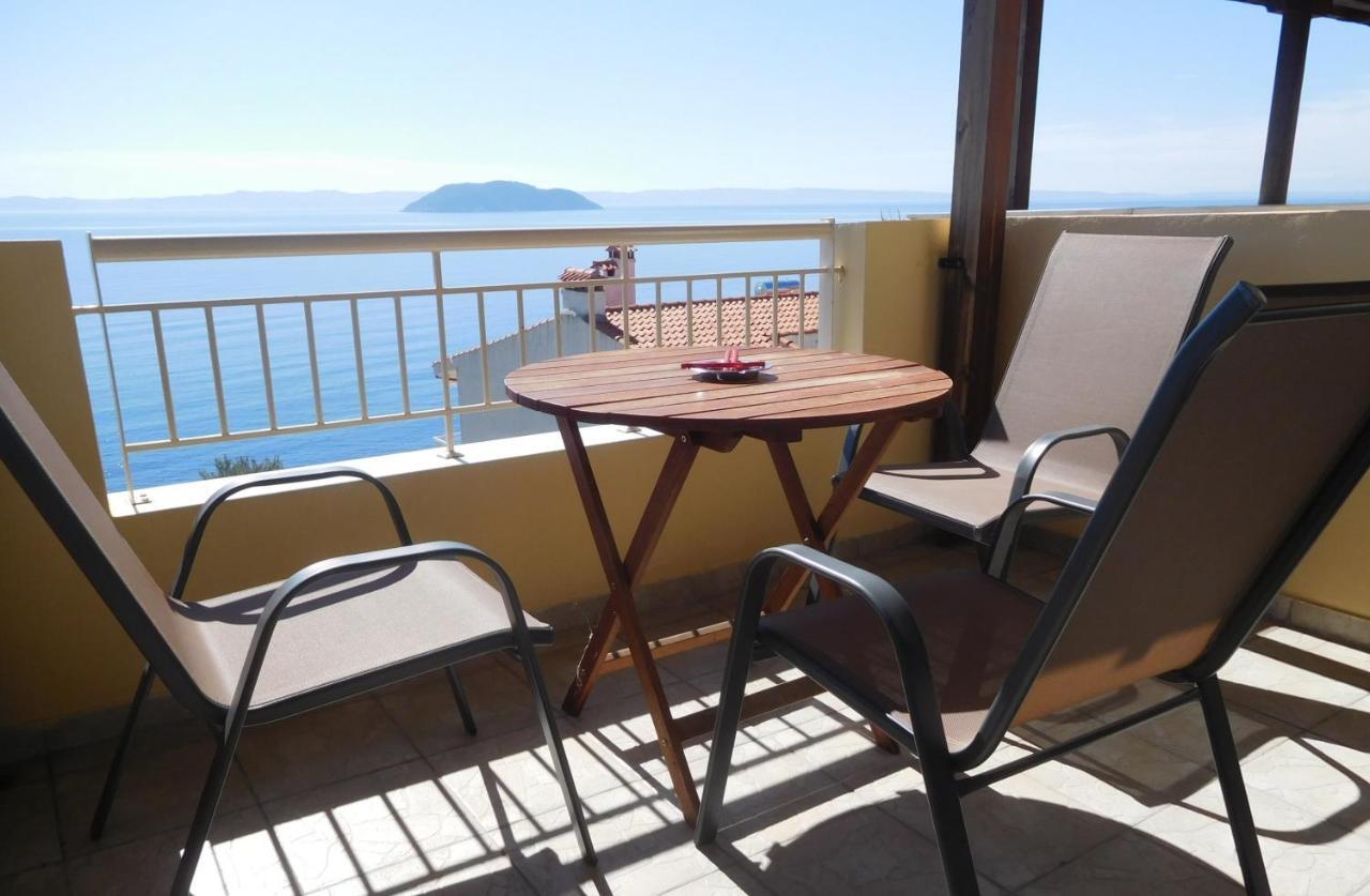 Apartment Stefania Neos Marmaras