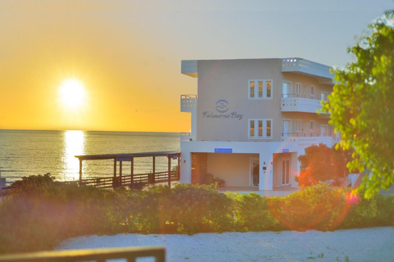 Bay Aparthotel 2*