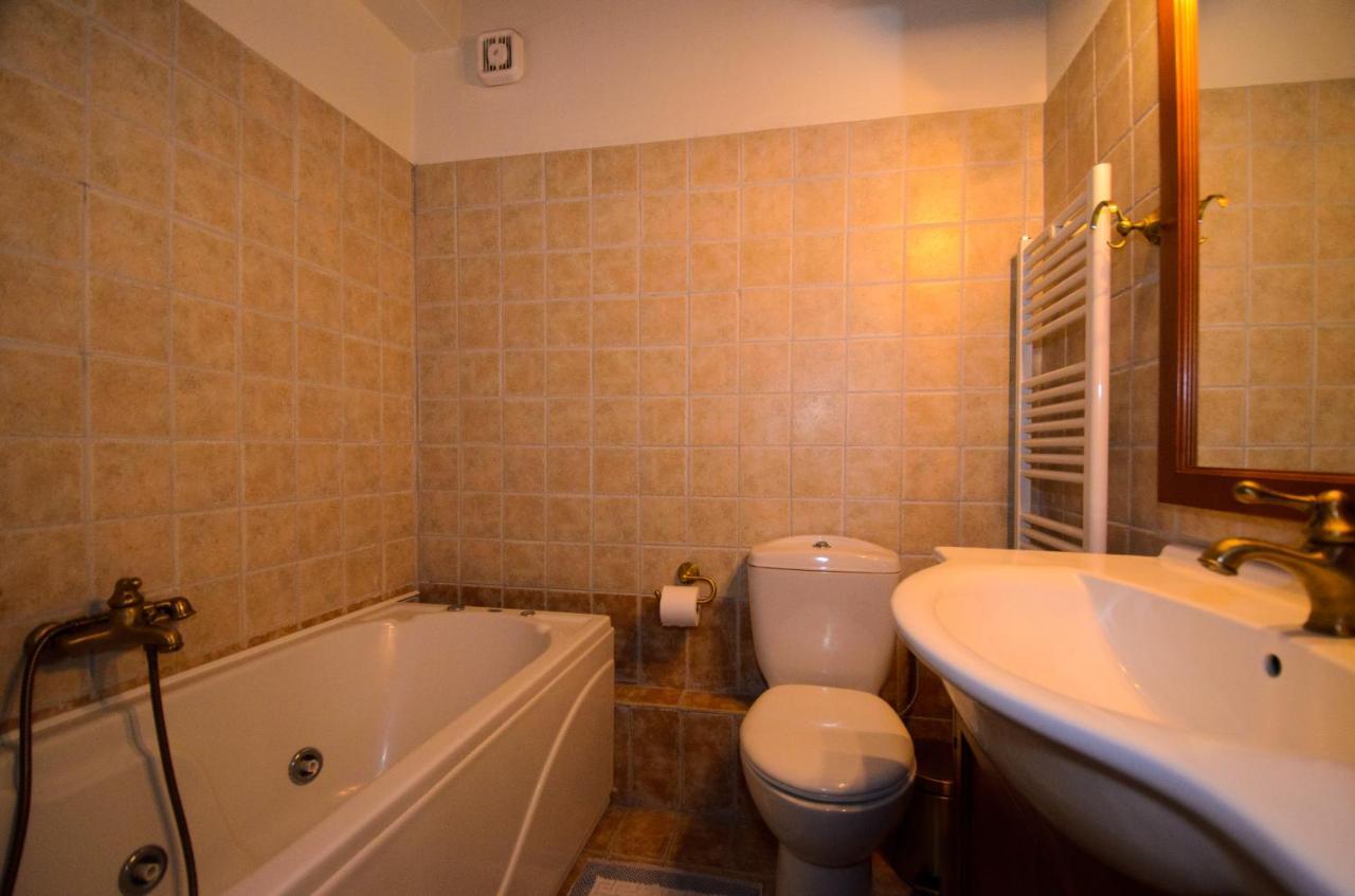 Aparthotel Atrapos 3*