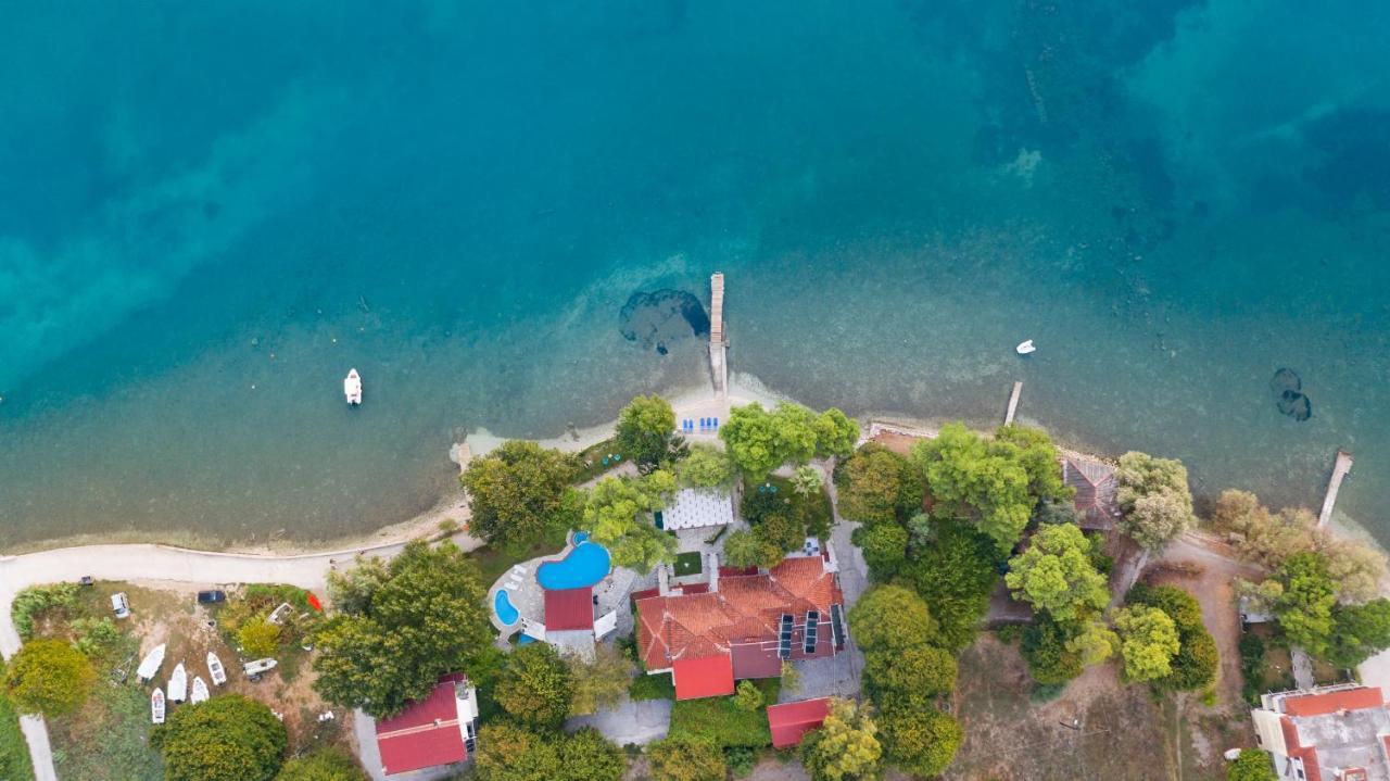 Flisvos Seaside Apartments