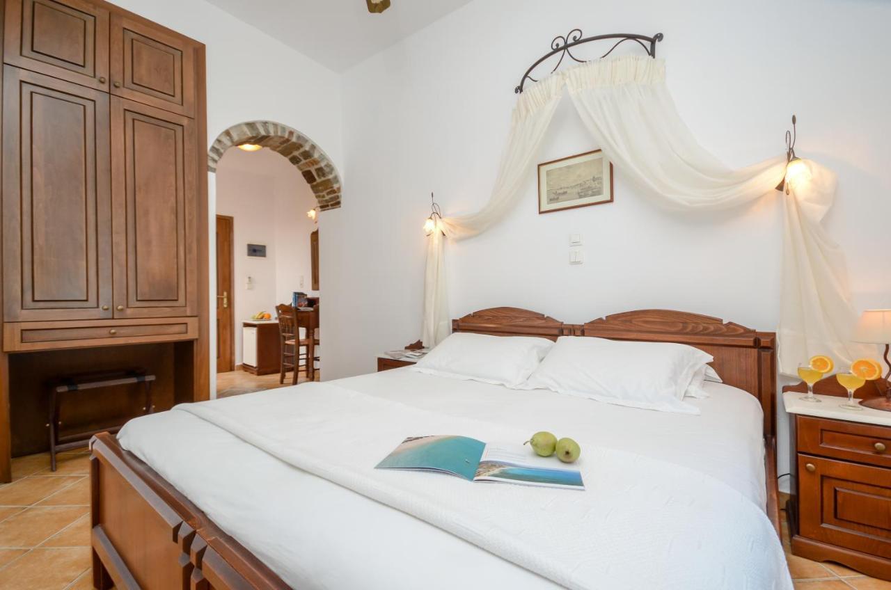 Anixis Hotel 2*