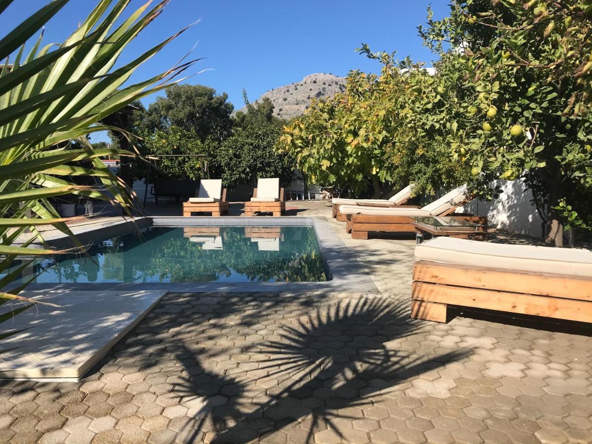 Villa Amor Villa *