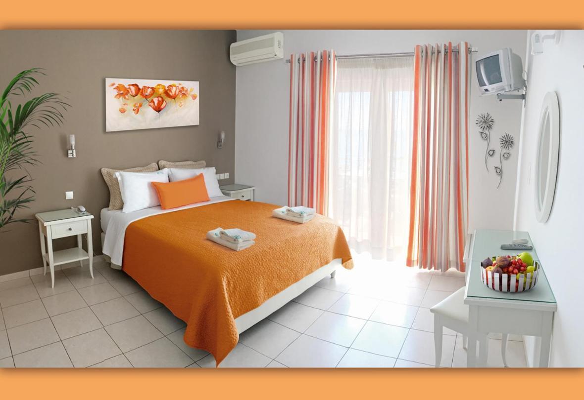 Aparthotel Haris And Paralia Vrachou