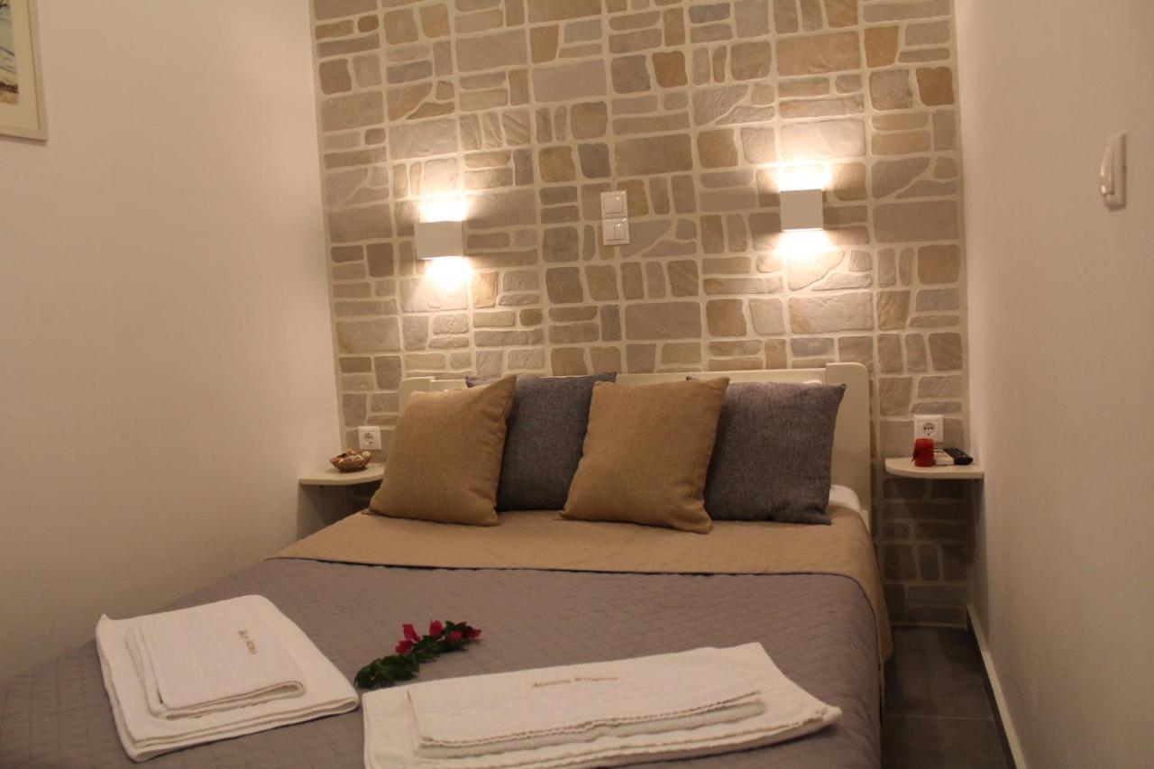 Sunshine Guest house Naxos City
