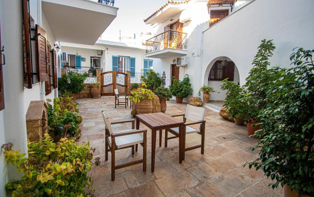 Fantasia Apartment Skiathos Town