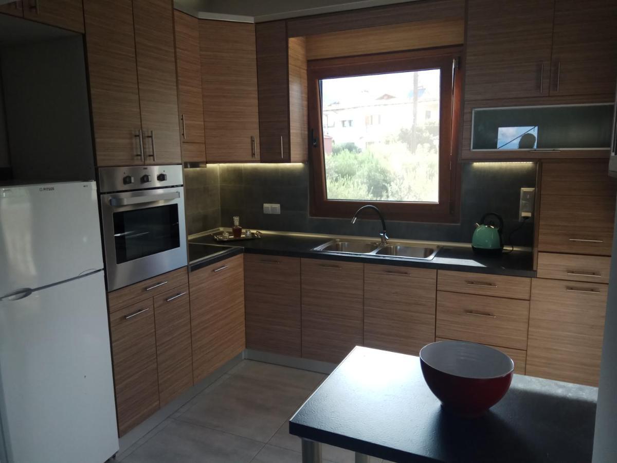 Ear Apartment