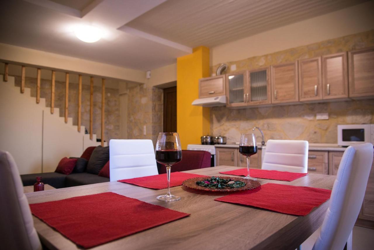Villa Uphoria Villas *