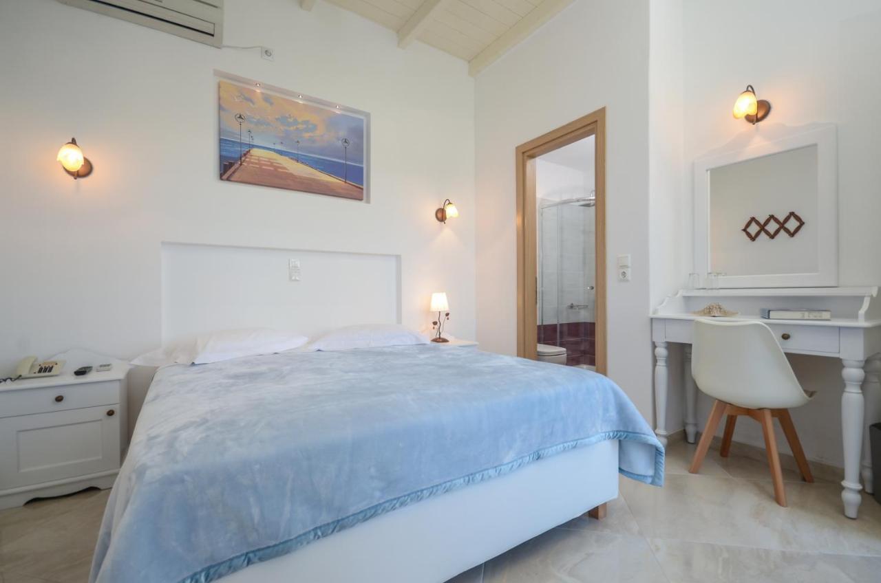 Anixis Hotel