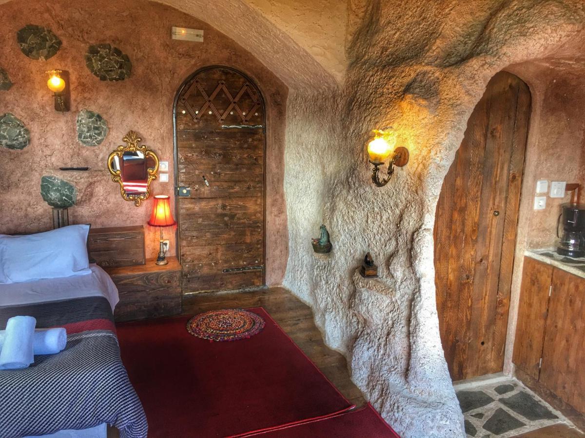 Guest house Anemoessa *