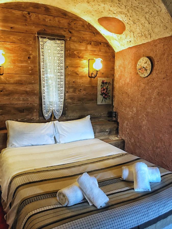 Anemoessa Guest house