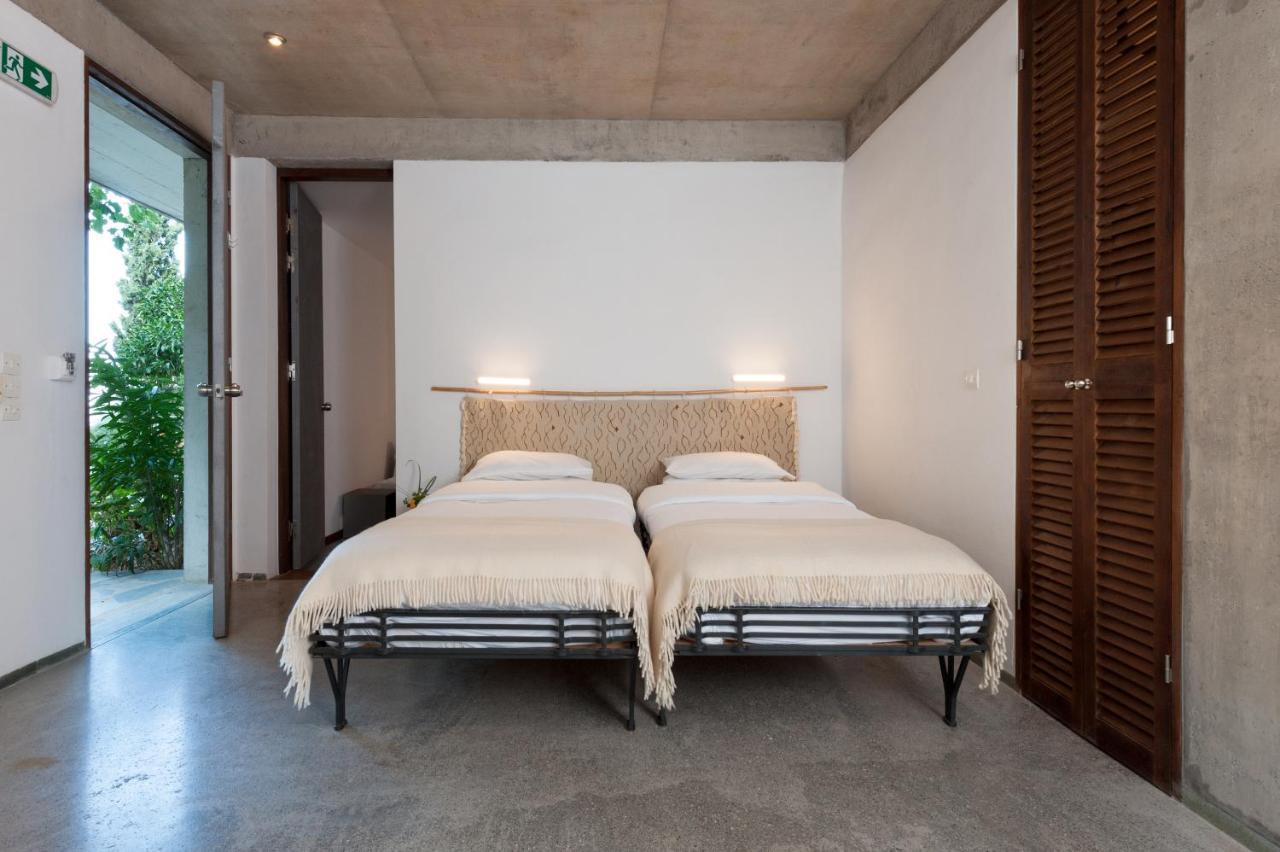 Apartment Kyparissi &
