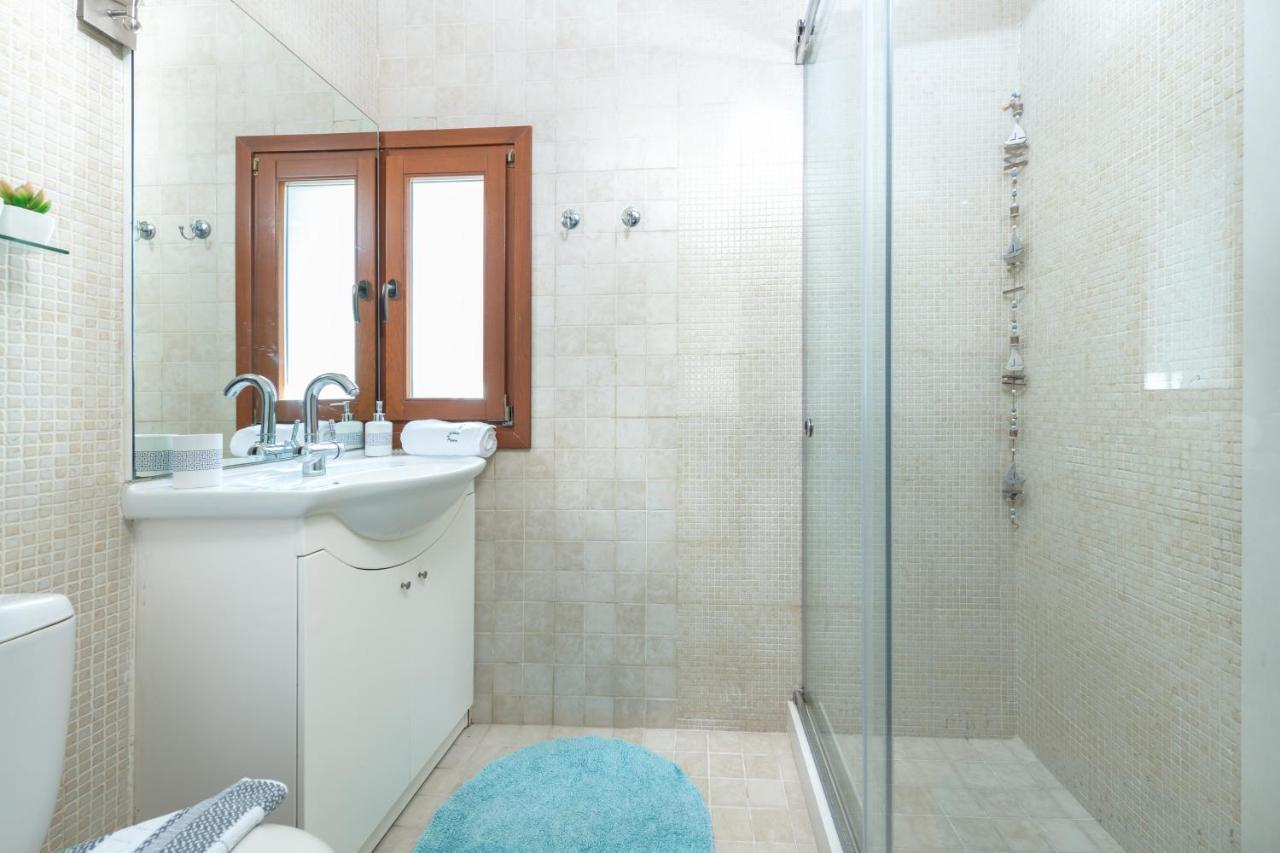 Ligaria, Lygaria Villa