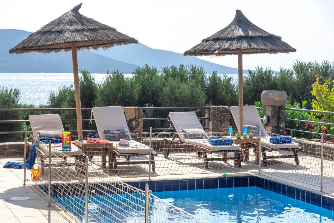 Blue Island Villa *