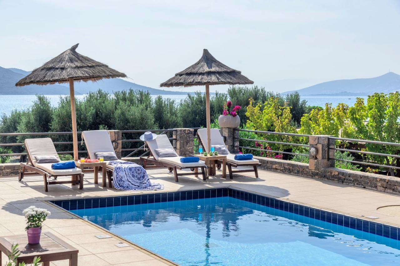 Villa Blue Island
