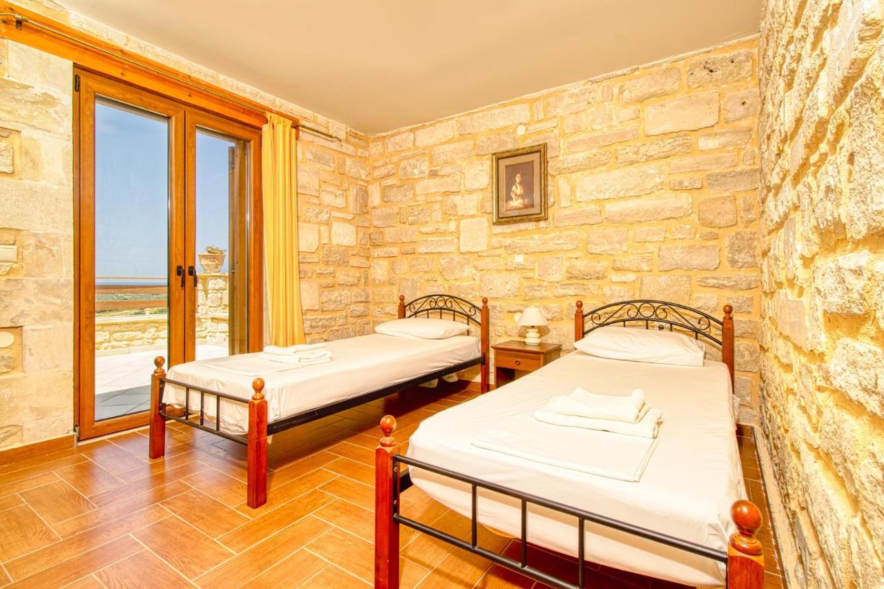 Lake Villas Mourion (Apokoronas)