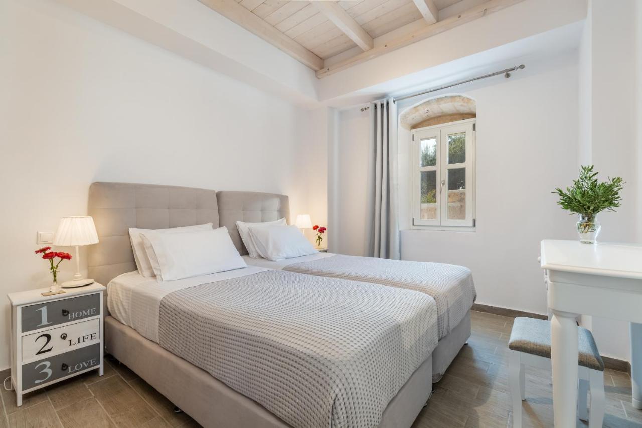 Villa Fiscardo Luxury Stone Alex ,with Sunset View!