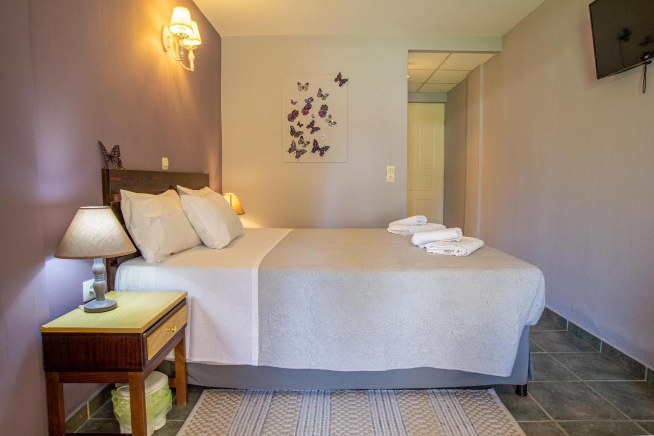 Tellis Bed & Breakfast 2*