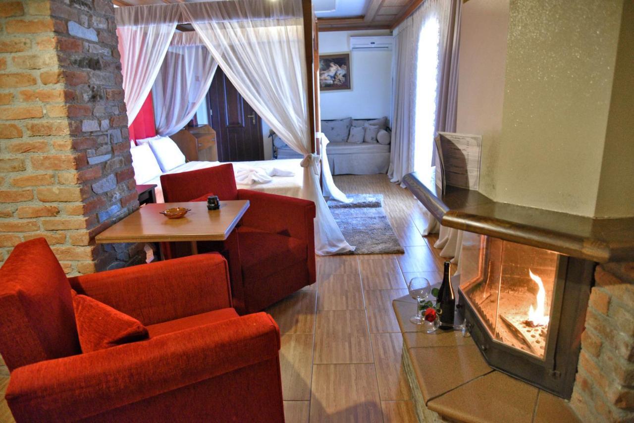 παραδοσιακο 3* Loutraki (Pella)