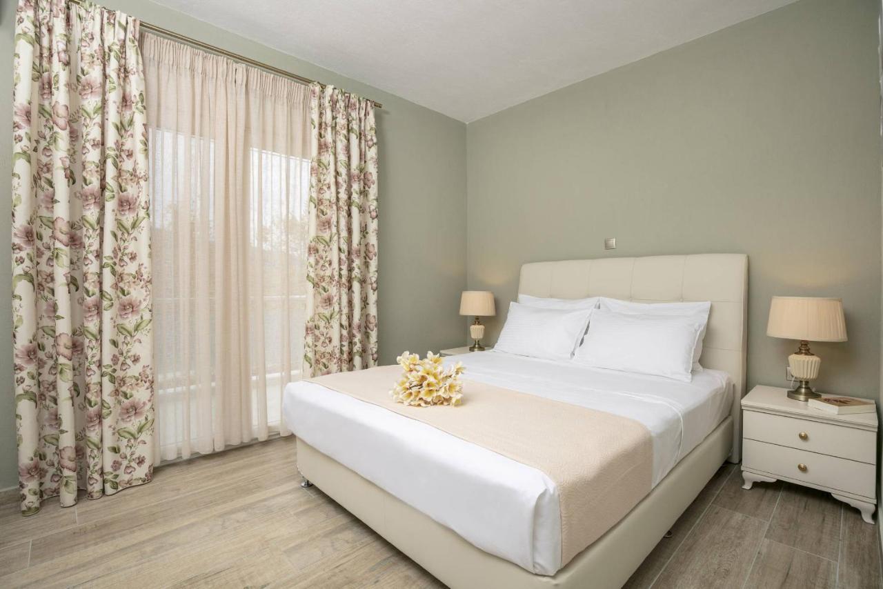 Stratos Deluxe Apartment