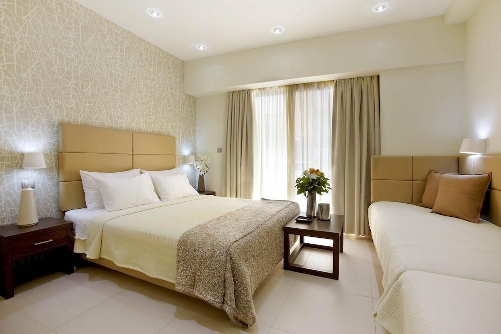 Phidias Hotel