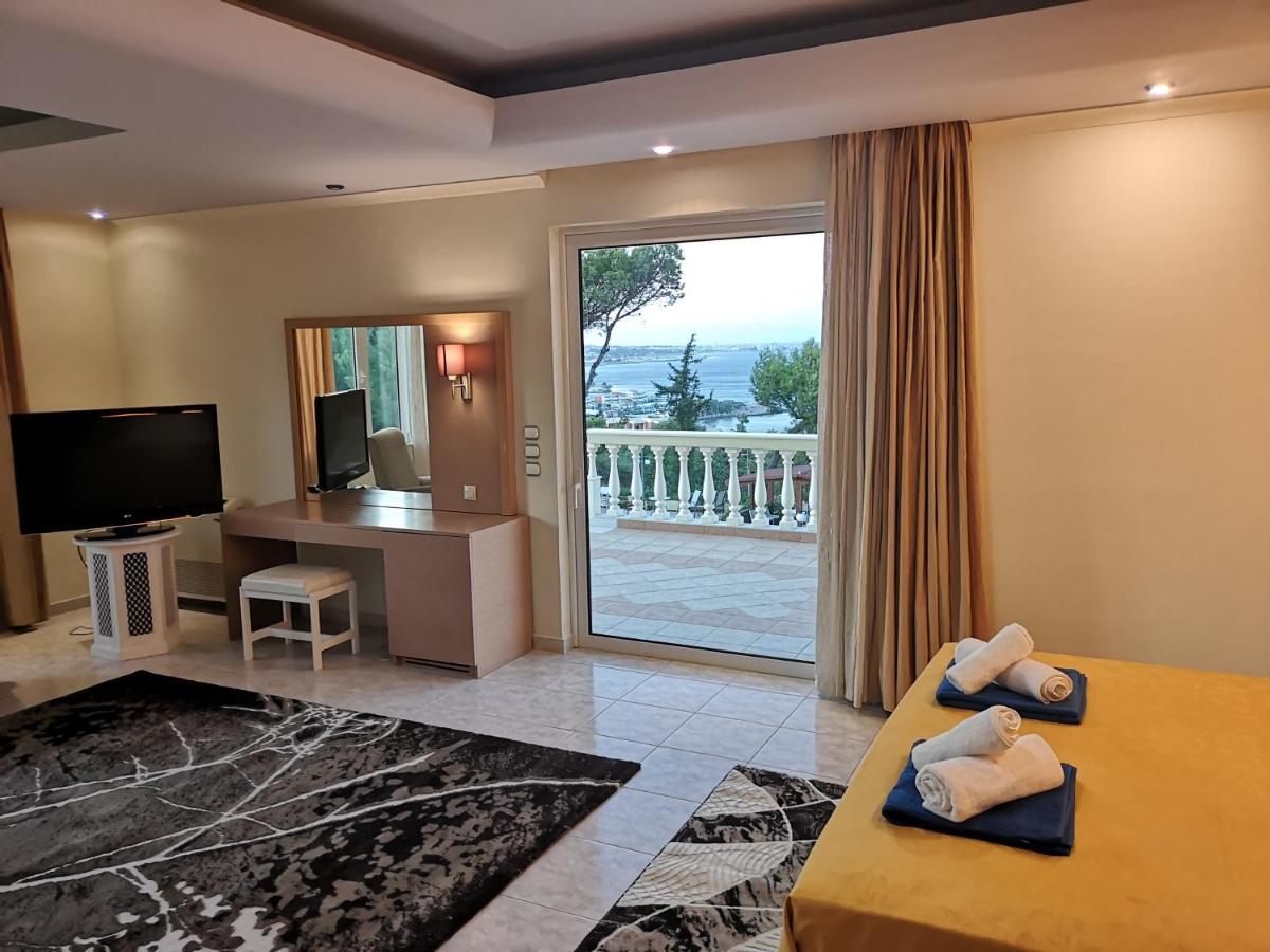 Louis Luxury By Living In Blue Villa