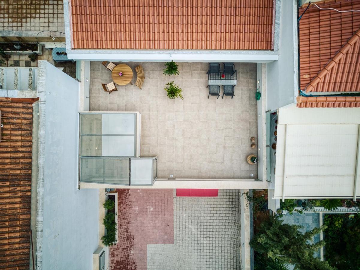 Apartment Anemi *