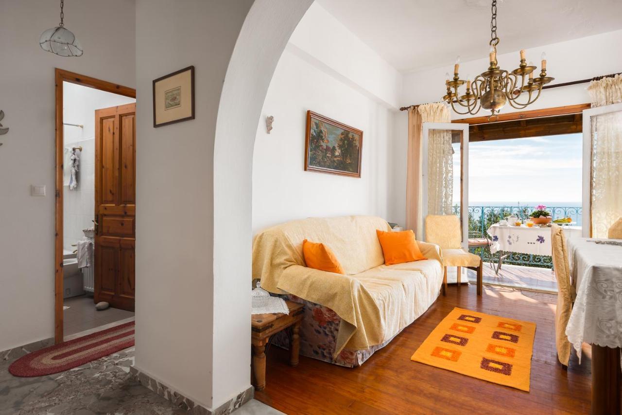 Katoussa Holiday home *
