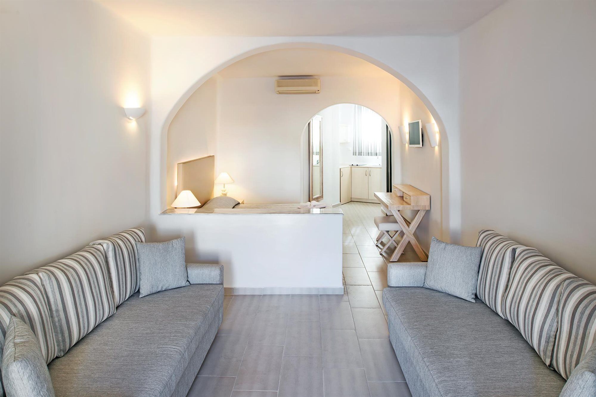 Hotel Aegean Plaza Kamari (Santorini)